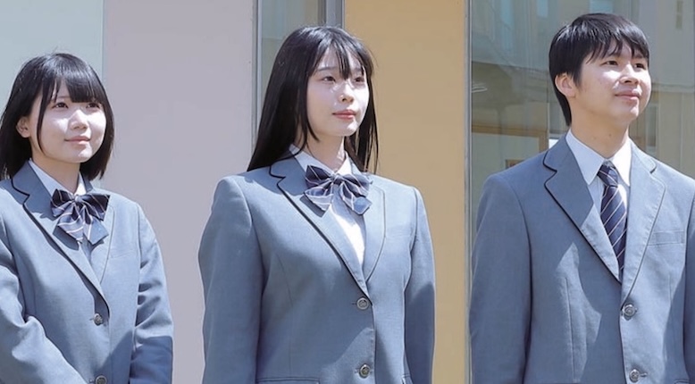 ２